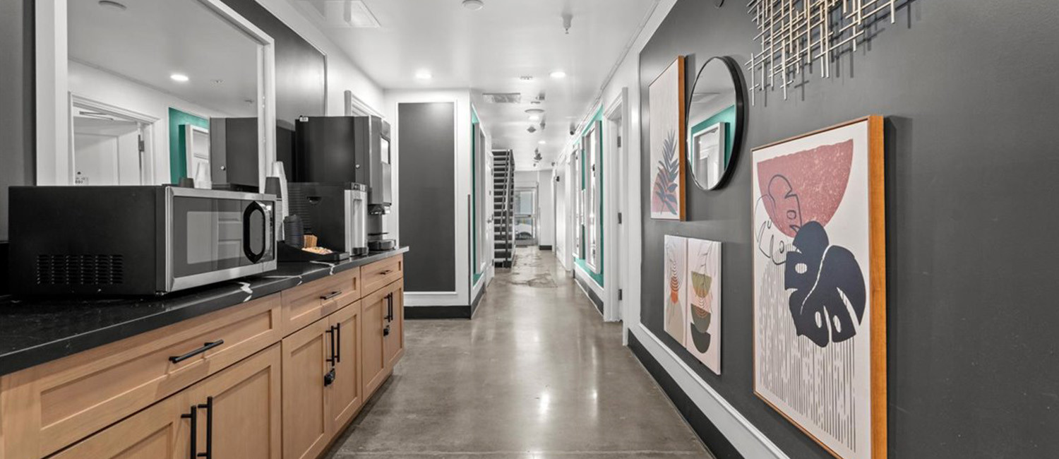 STAY AT HOLLYWOOD LE BON HOTEL FOR QUIET ACCOMMODATIONS IN THE BIG CITY